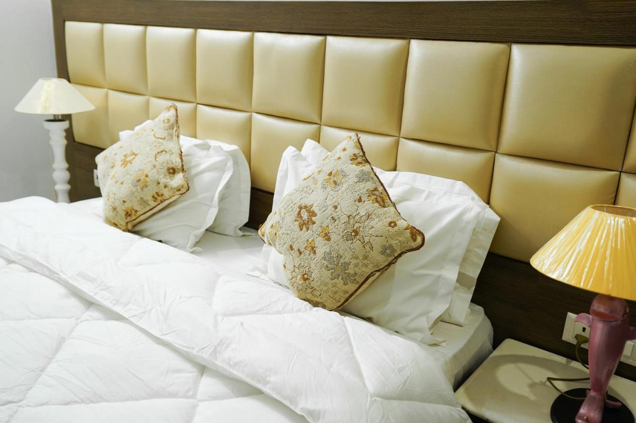 Lime Tree Service Apartment - Near Artemis Hospital ,Gurgaon Extérieur photo